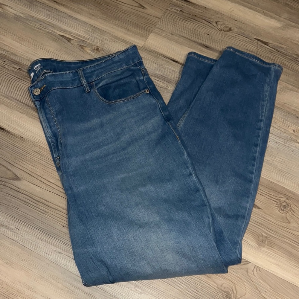 Old Navy High Rise Jeans 18